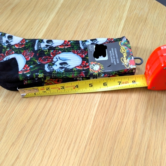 NWT Ed Hardy Cushioned Crew Socks - 2 Pair/Pack - 2 different Skull Prints/Pack - Picture 7 of 7